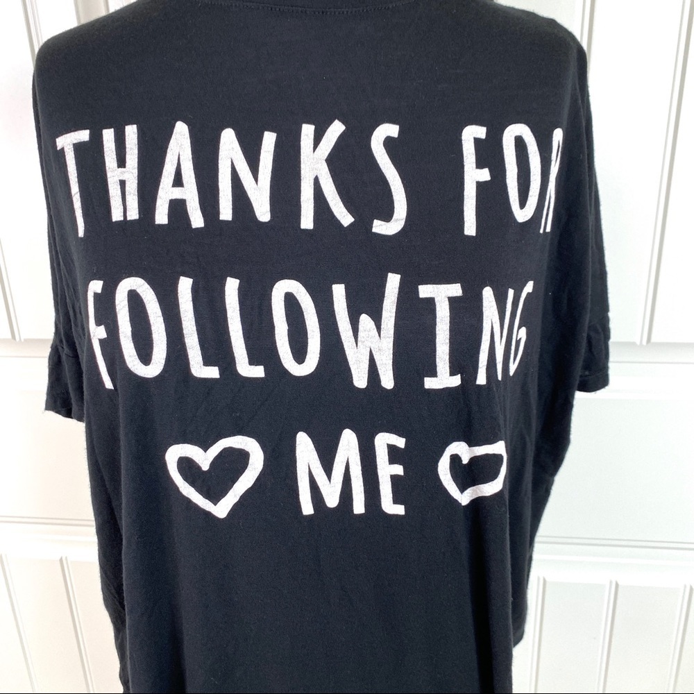 One Clothing Thanks For Following Me Graphic Tee L - Picture 4 of 6